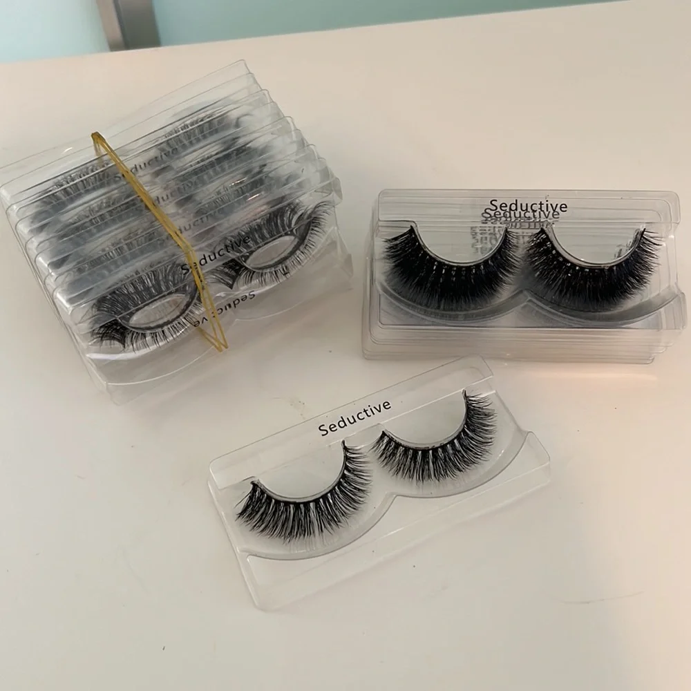 Lashes - Picture 2 of 2